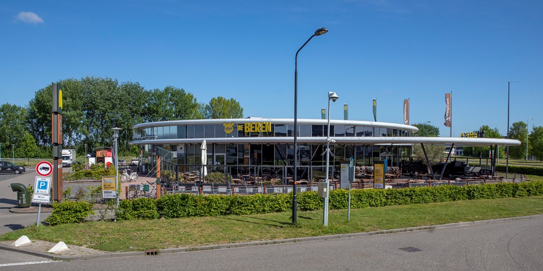 Oud Gastel, Emmerblok 2B, Horecacluster Delifrance Mc Donaldimg 7946